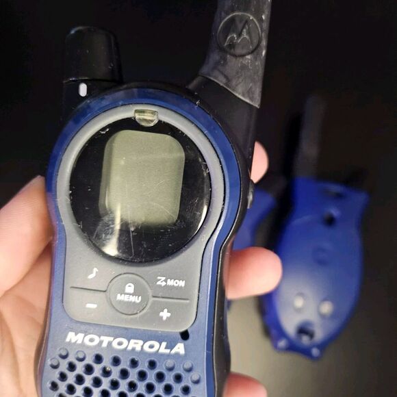 Lot of 3 Motorola Walkie Talkies - K7GSX900, Talkabout Two-Way Radios Set Blue - Picture 3 of 5